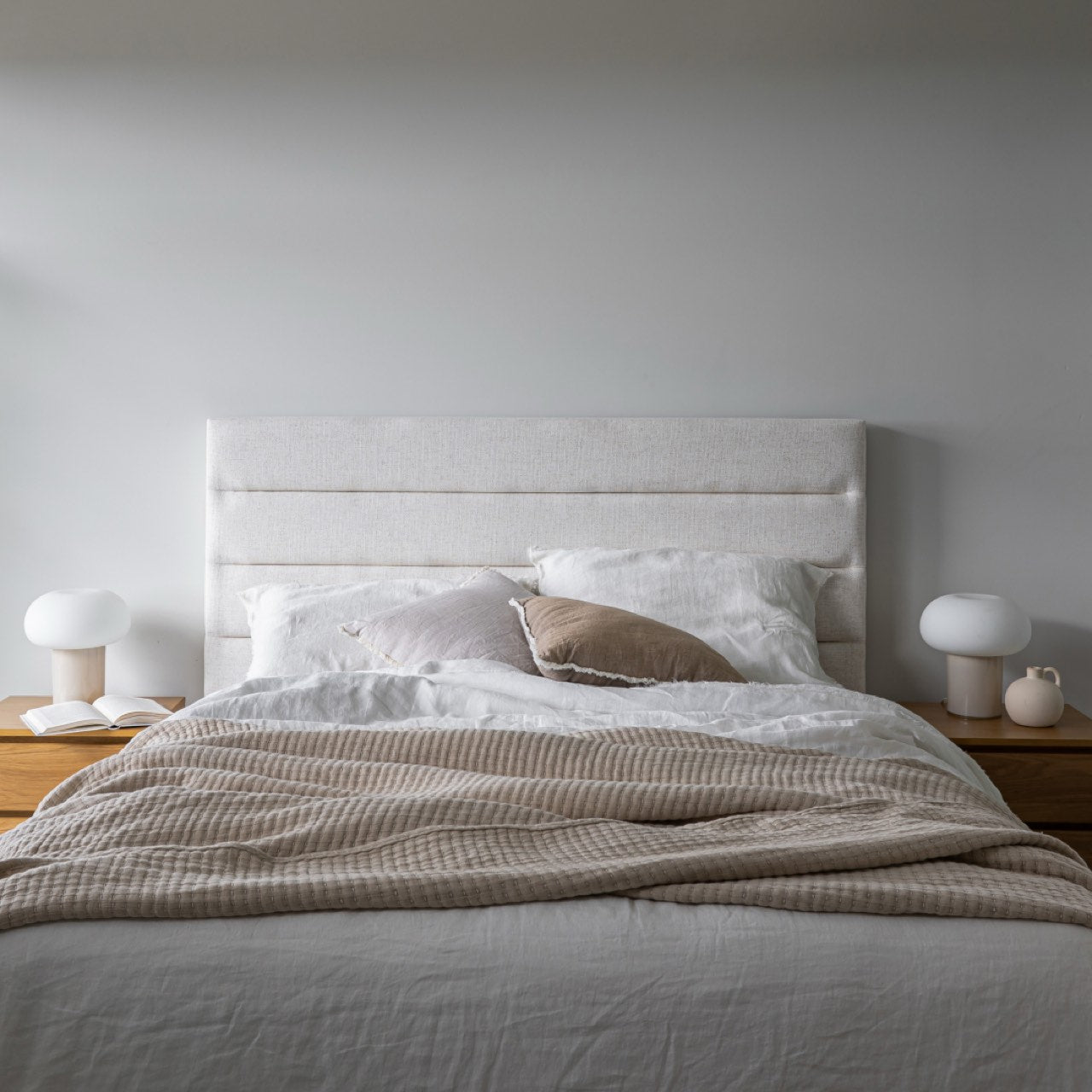 baseJustin Queen Storage Bed Tall - Cream - Dekor Butik