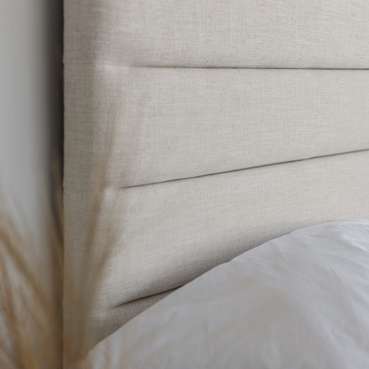 baseJustin Queen Storage Bed Tall - Cream - Dekor Butik