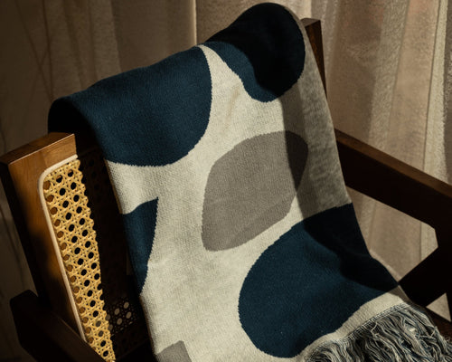 Throw BlanketsKnit Abstract Throw Blanket with Fringe - Dekor Butik