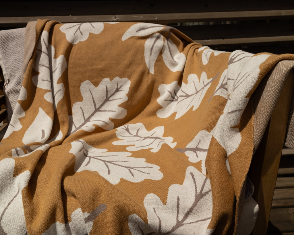 Throw BlanketsKnit Leaf Design Throw Blanket - Dekor Butik