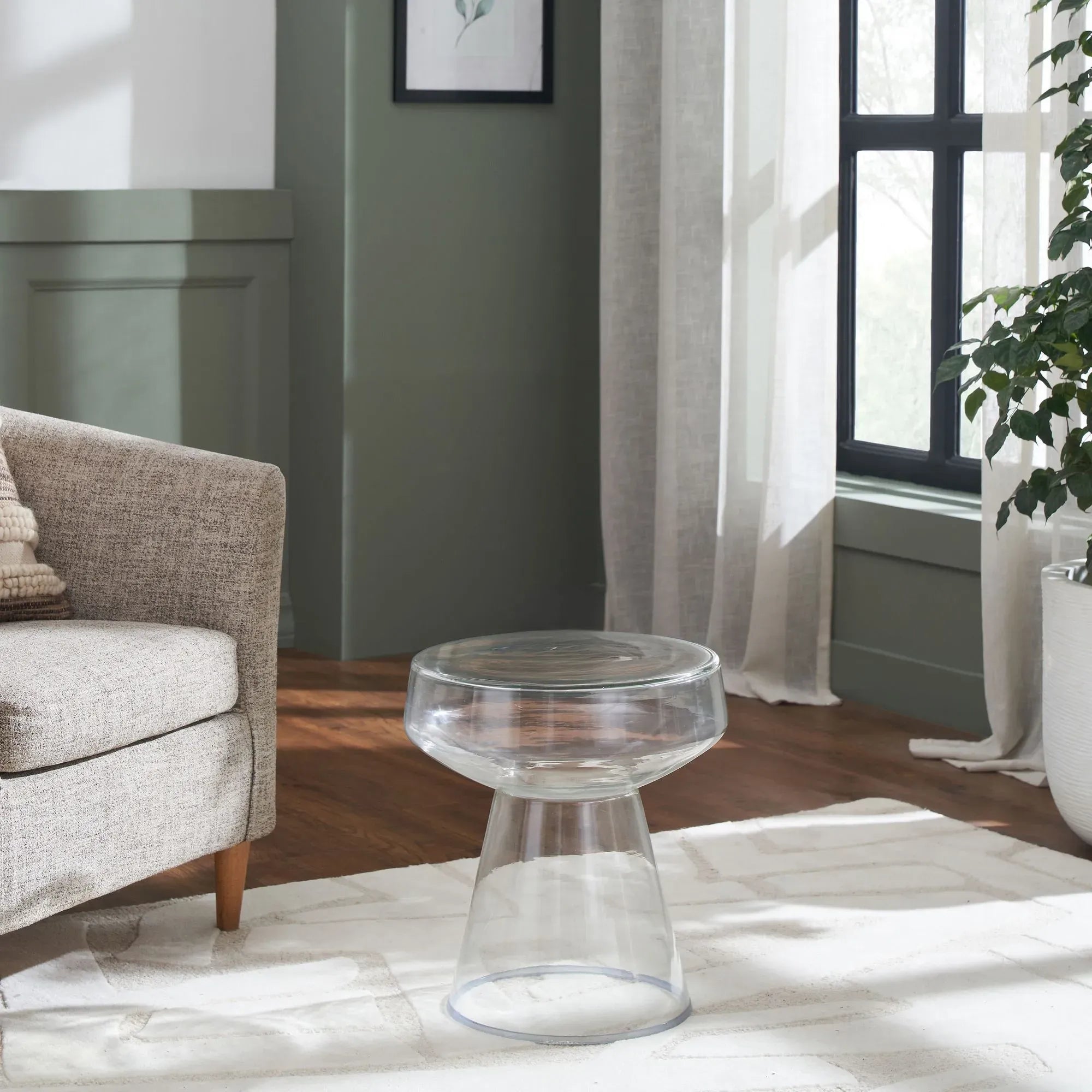 Side TablesLavanda Accent Table - Dekor Butik