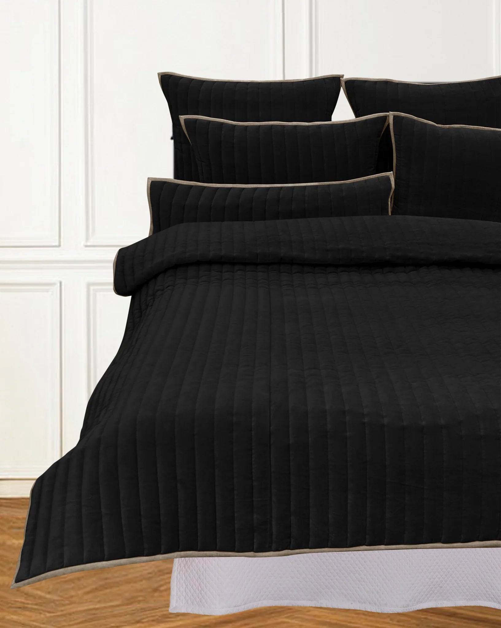 BeddingLennon Bedding Collection - Quilt - 3 Sizes, 4 Colours - Dekor Butik