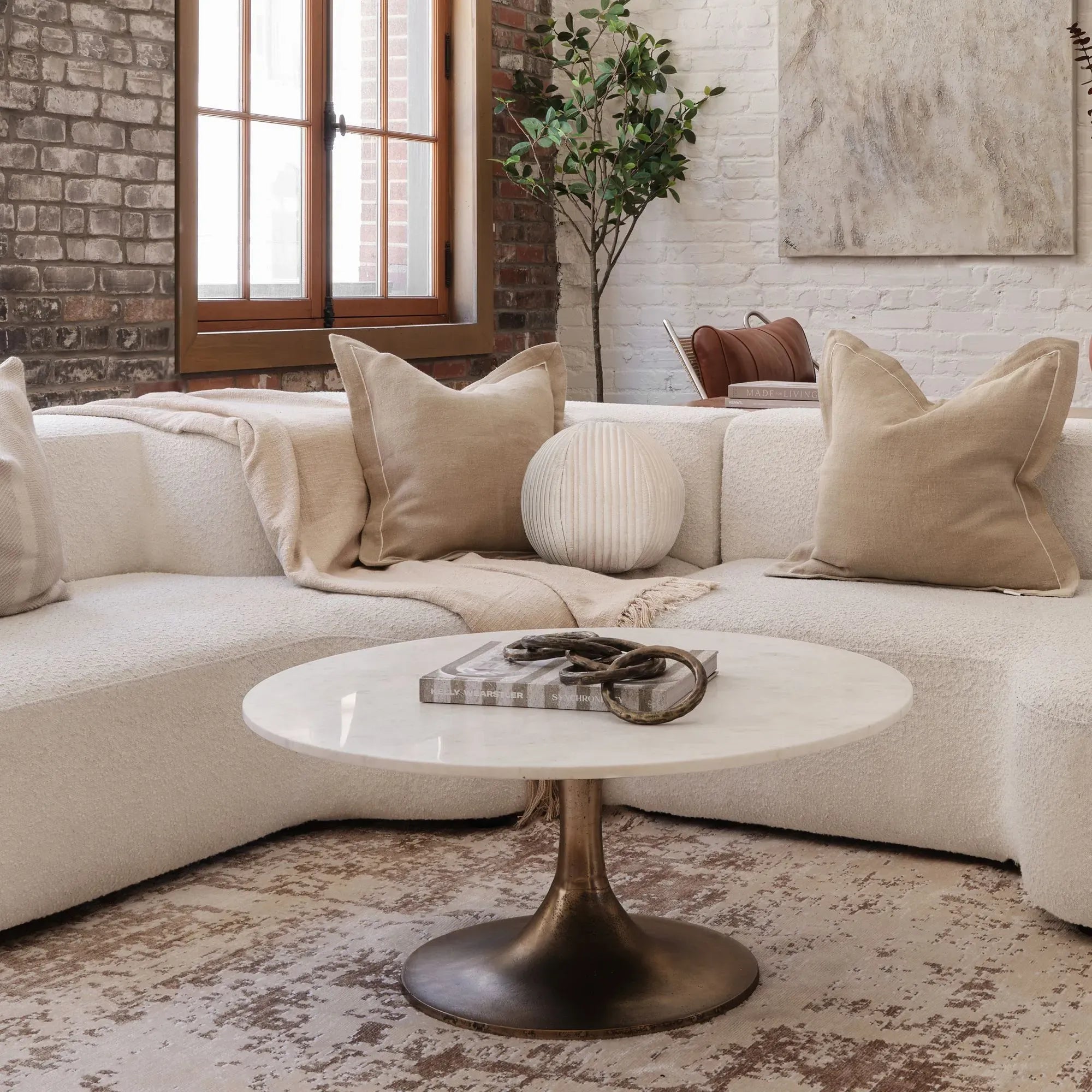 Lovisa Pedestal Coffee Table - Dekor Butik