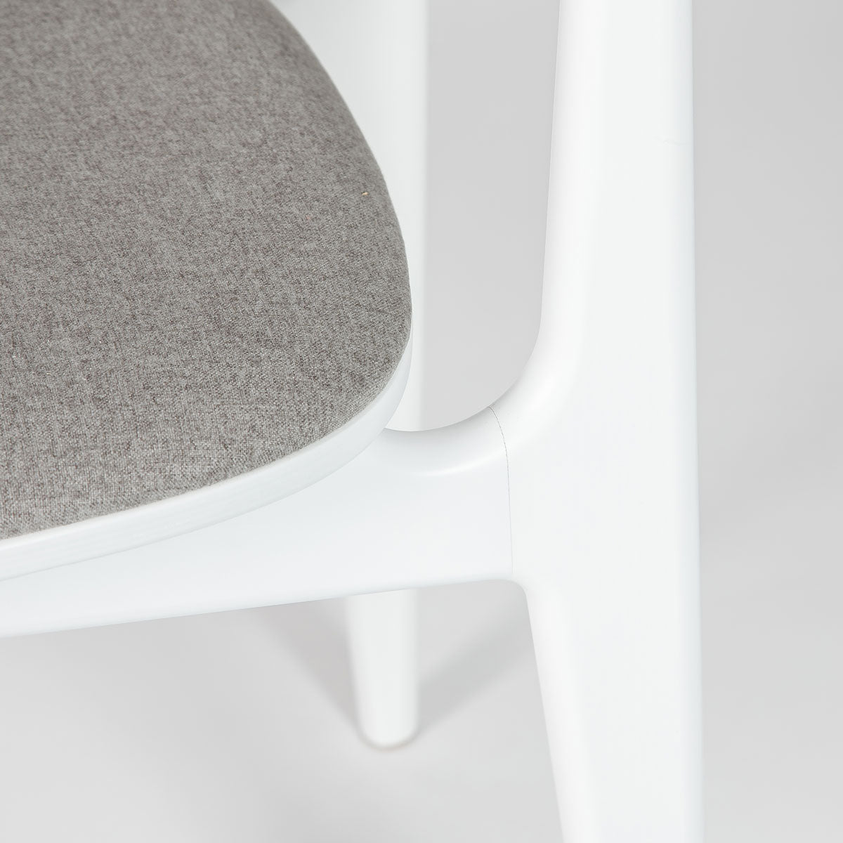 baseLuka Dining Chair - White - Dekor Butik