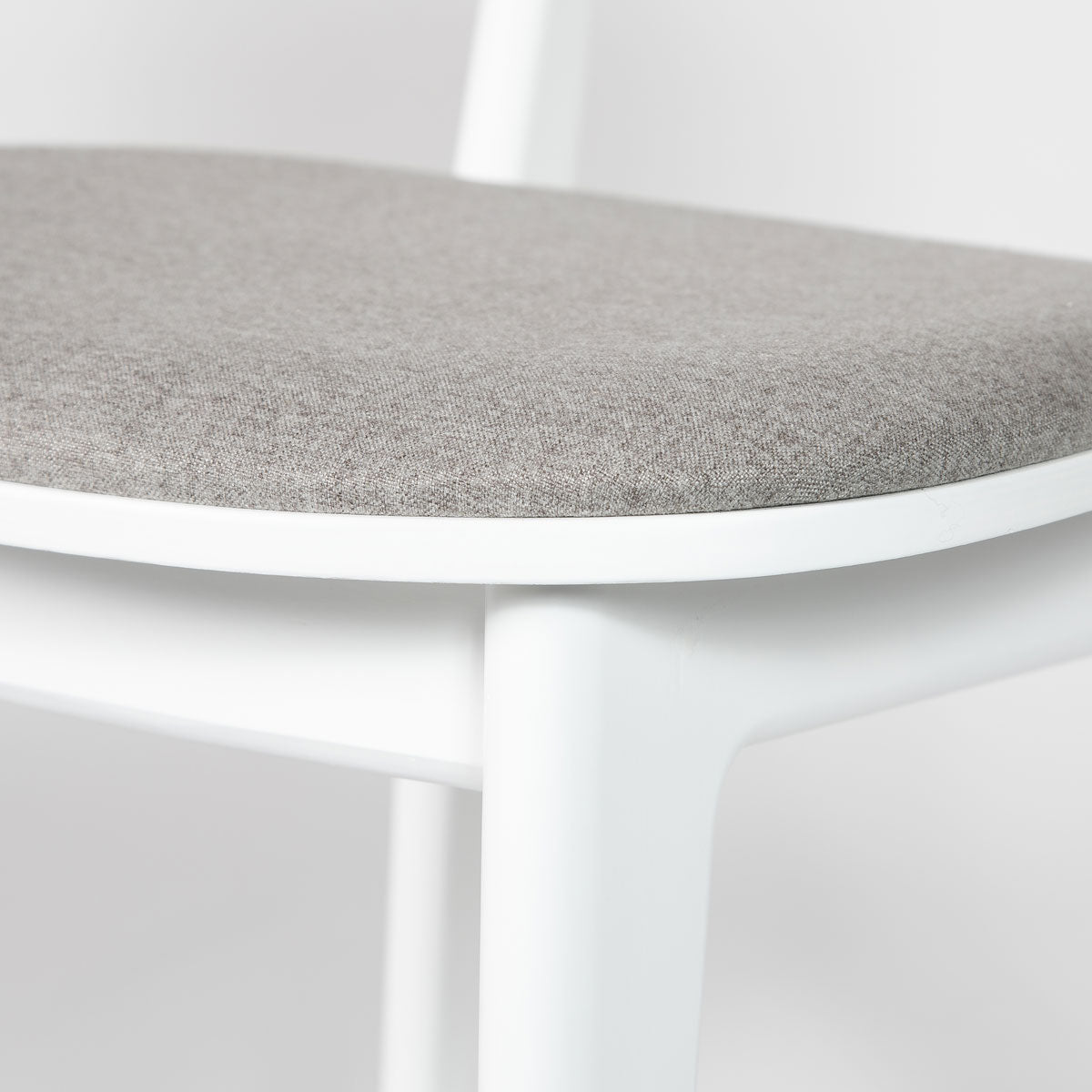 baseLuka Dining Chair - White - Dekor Butik