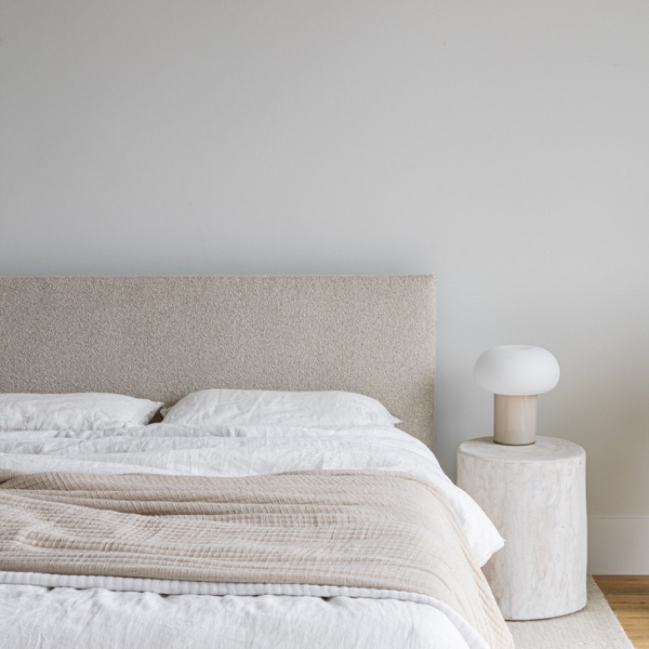 baseLuna Tool - free King Bed - Buff - Dekor Butik