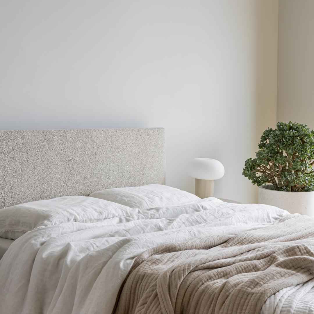 baseLuna Tool - free King Bed - Buff - Dekor Butik