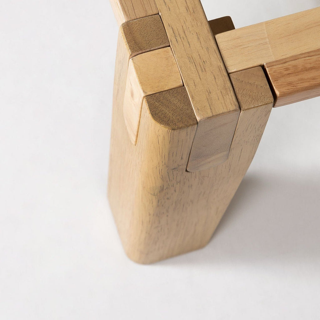 baseLuna Tool - Free Queen Bed - Buff - Dekor Butik