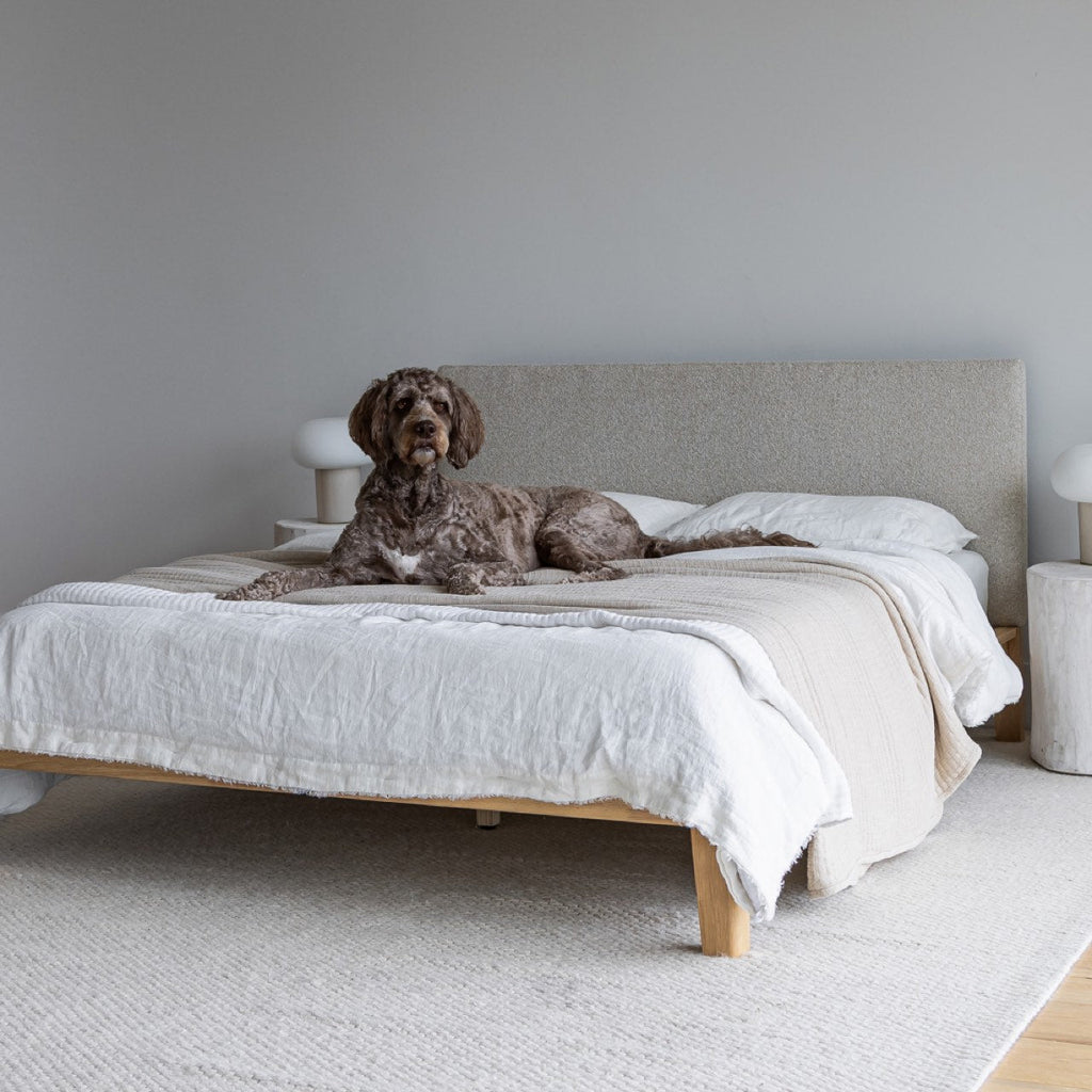 baseLuna Tool - free Queen Bed - Buff - Dekor Butik