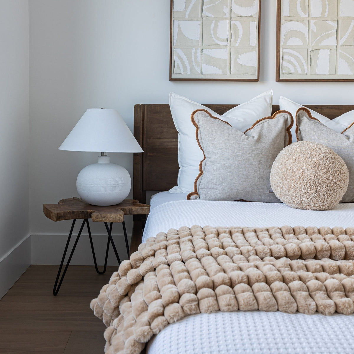 baseLuna Wood Tool - Free Queen Bed - Coffee - Dekor Butik