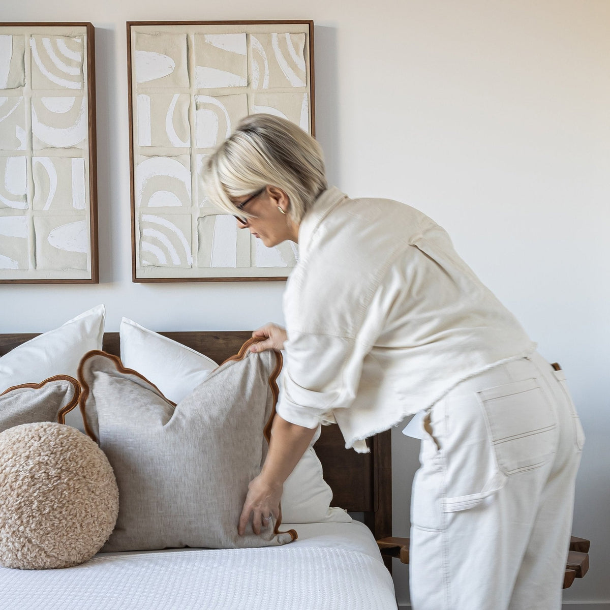 baseLuna Wood Tool - Free Queen Bed - Coffee - Dekor Butik