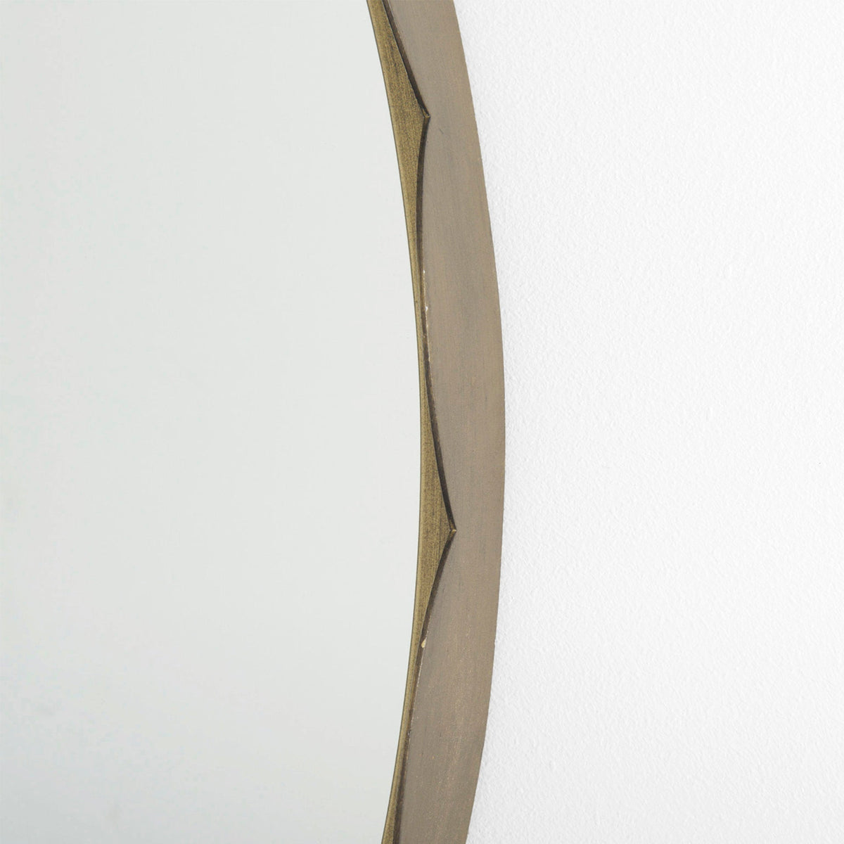 DecorMetal Scalloped Mirror - Dekor Butik