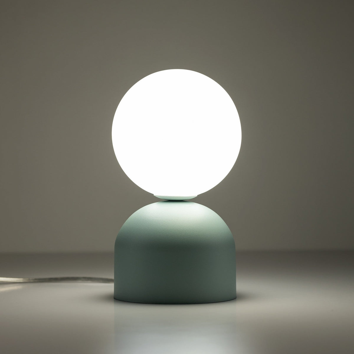 MIKI Modern Glass Globe Table Lamp for Bedroom, Living Room & Nightstand - Dekor Butik