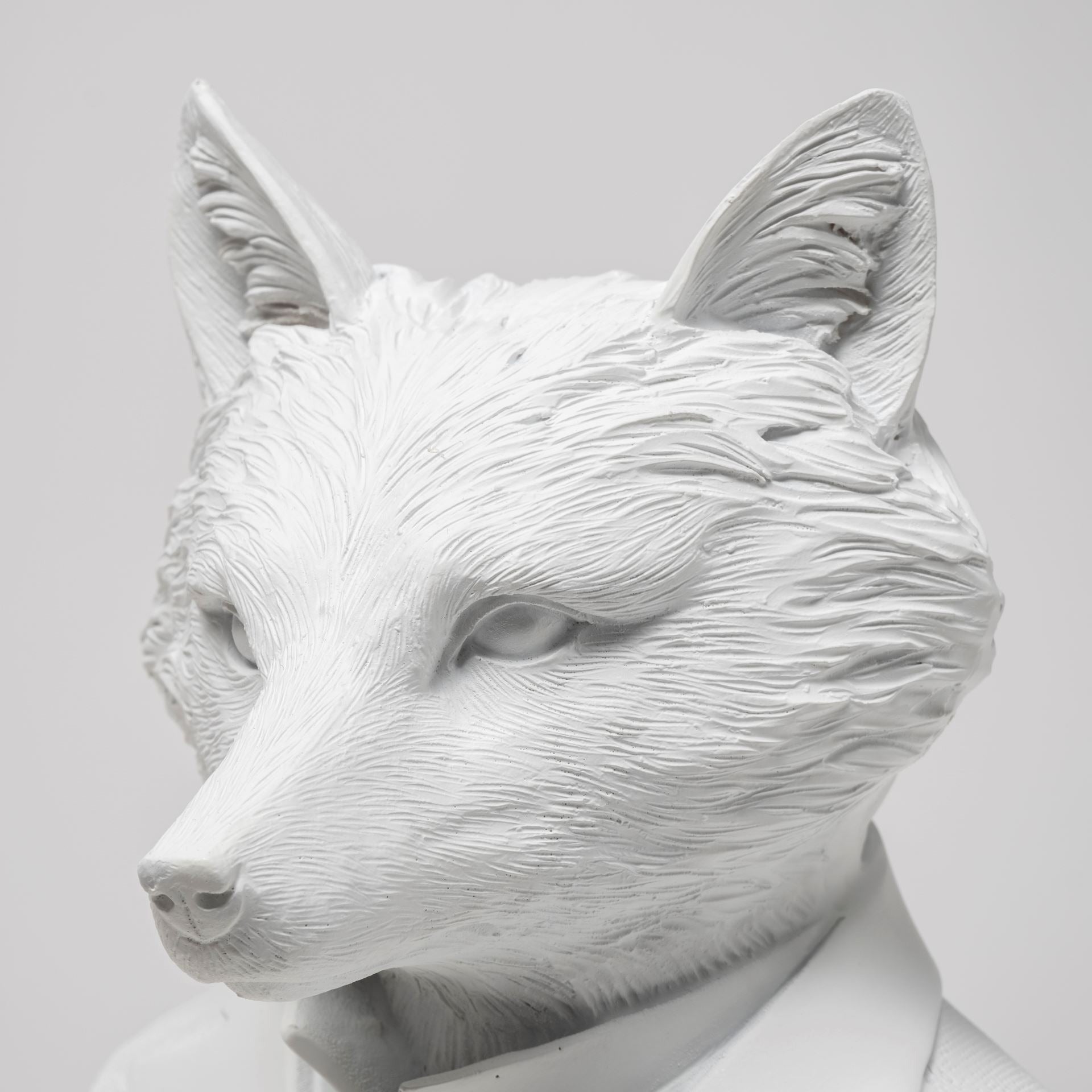 Murray 6L x 5W White Resin Business Fox - Dekor Butik