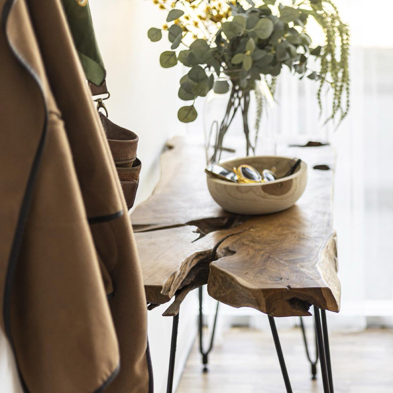 baseNatura Hairpin Console Table - Dekor Butik