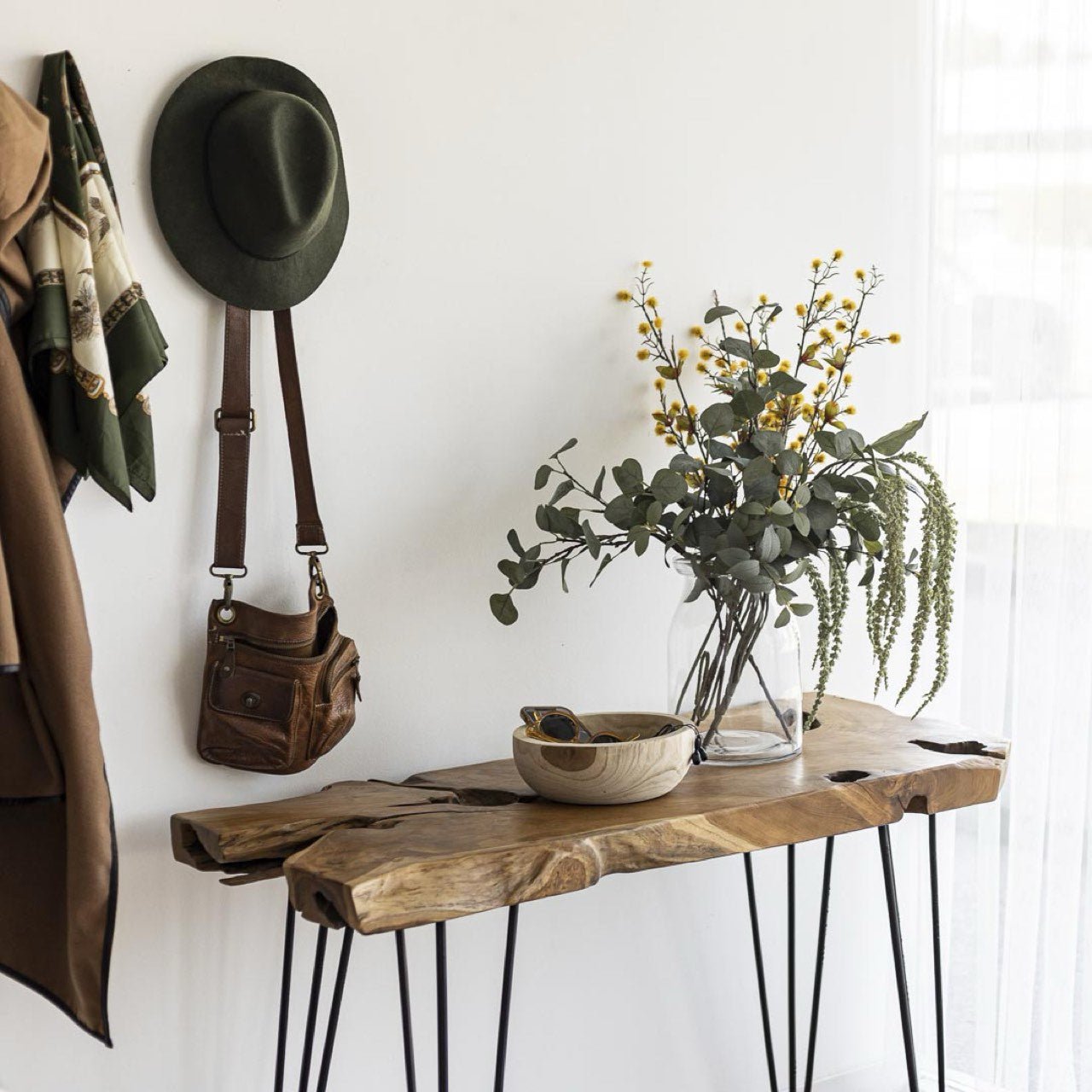 baseNatura Hairpin Console Table - Dekor Butik