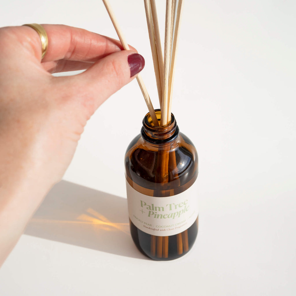Reed DiffusersPalm Tree + Pineapple Reed Diffuser - Dekor Butik