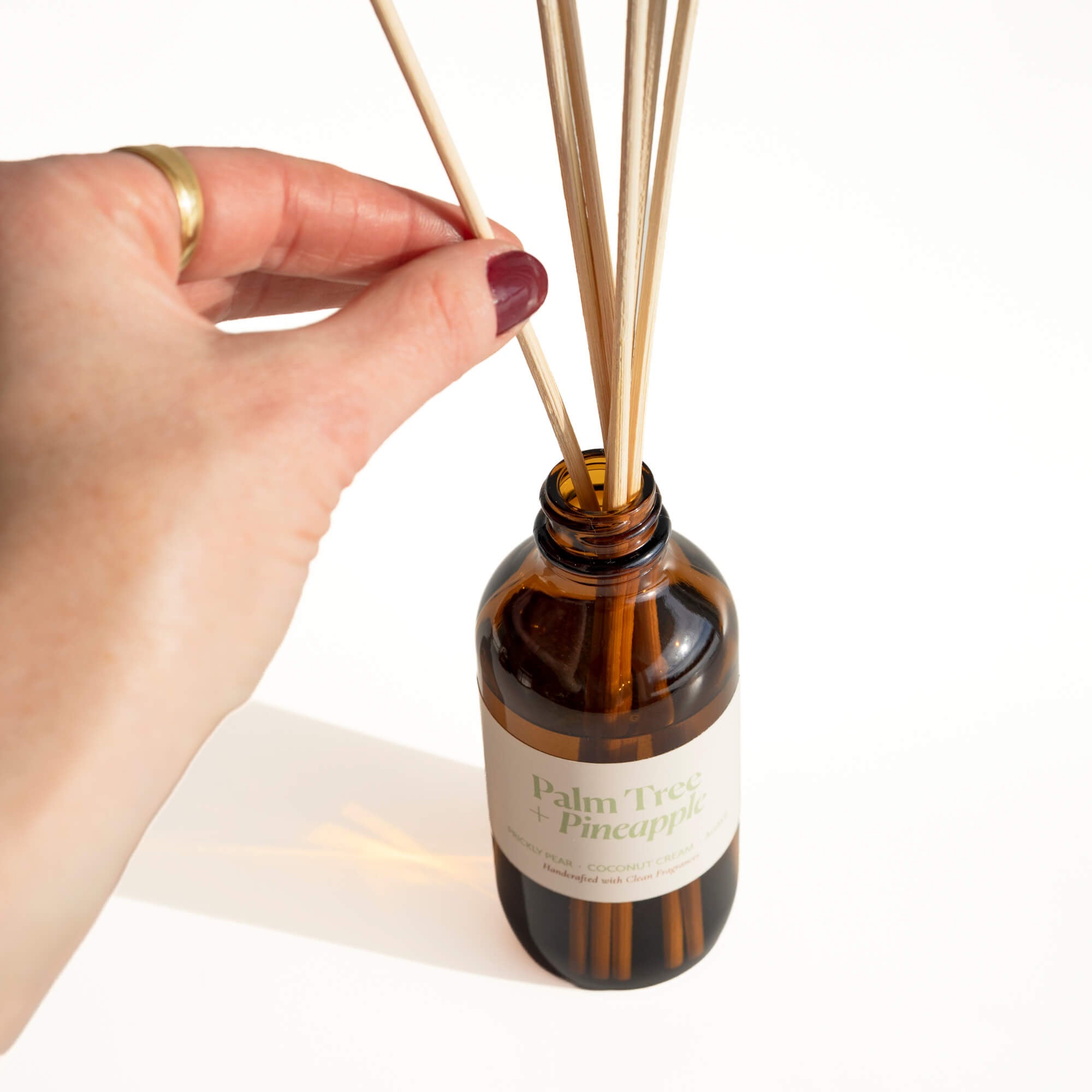 Reed DiffusersPalm Tree + Pineapple Reed Diffuser - Dekor Butik