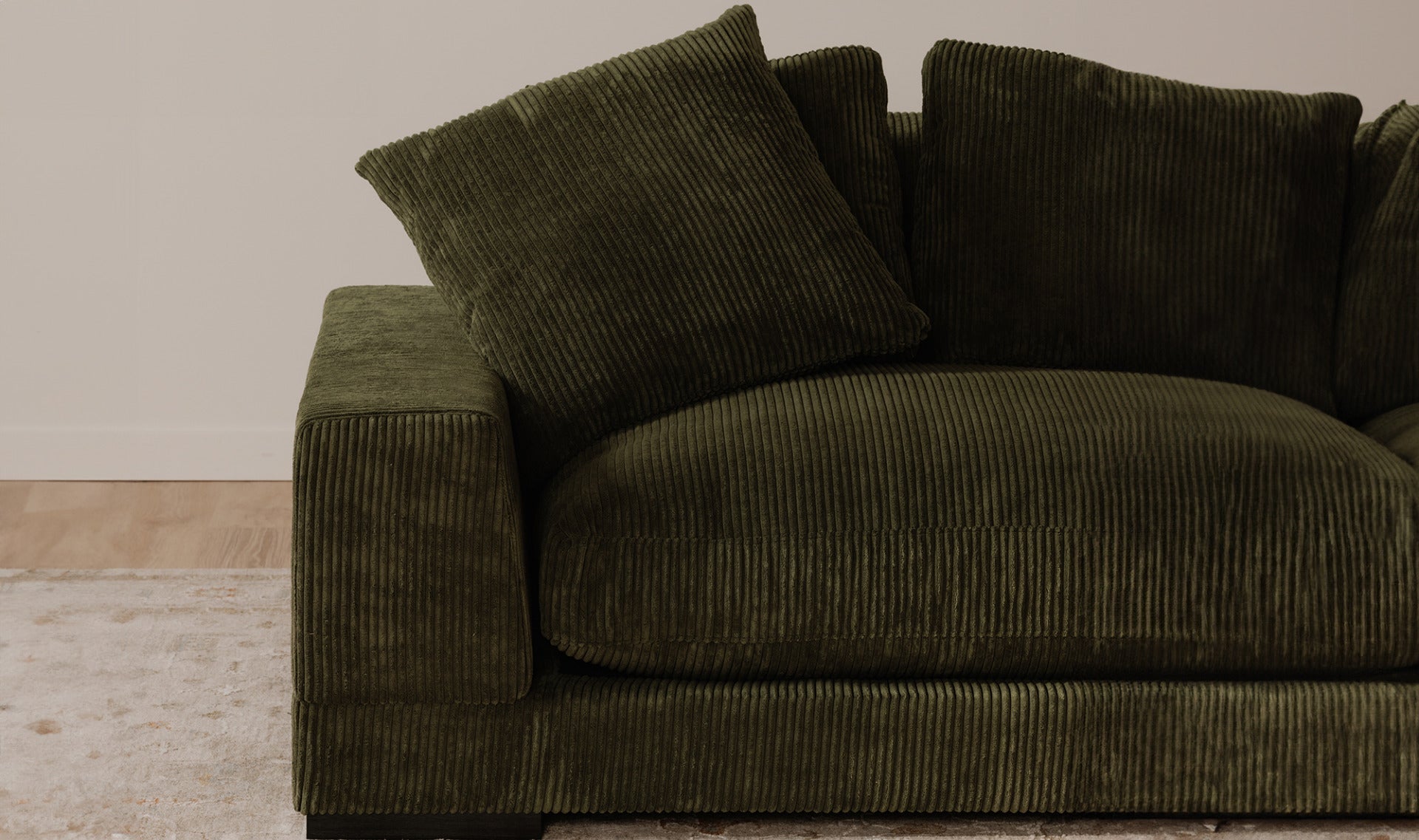 Plunge Sectional Sofa - 5 Colors - Dekor Butik