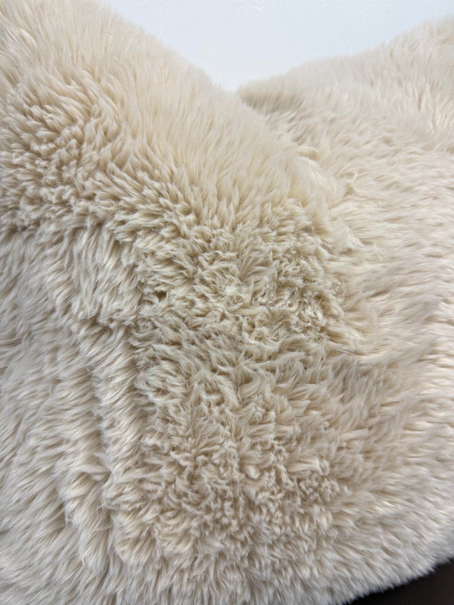 DecorPlush Faux Fur Toss Cushion - Dekor Butik