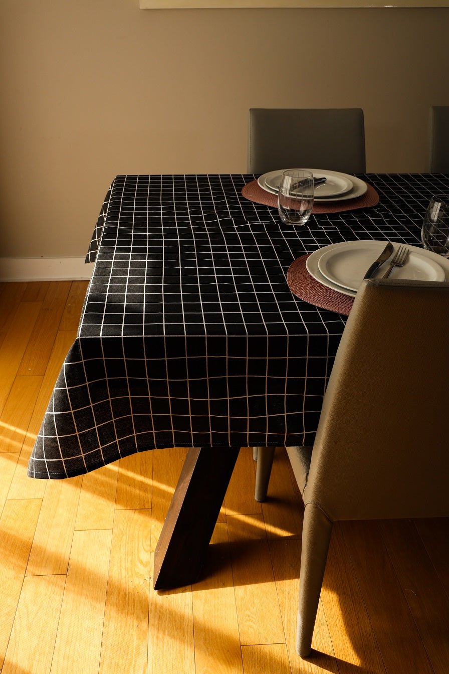 Table LinensPrinted Plaid Black Cotton and Linen Tablecloth - Dekor Butik
