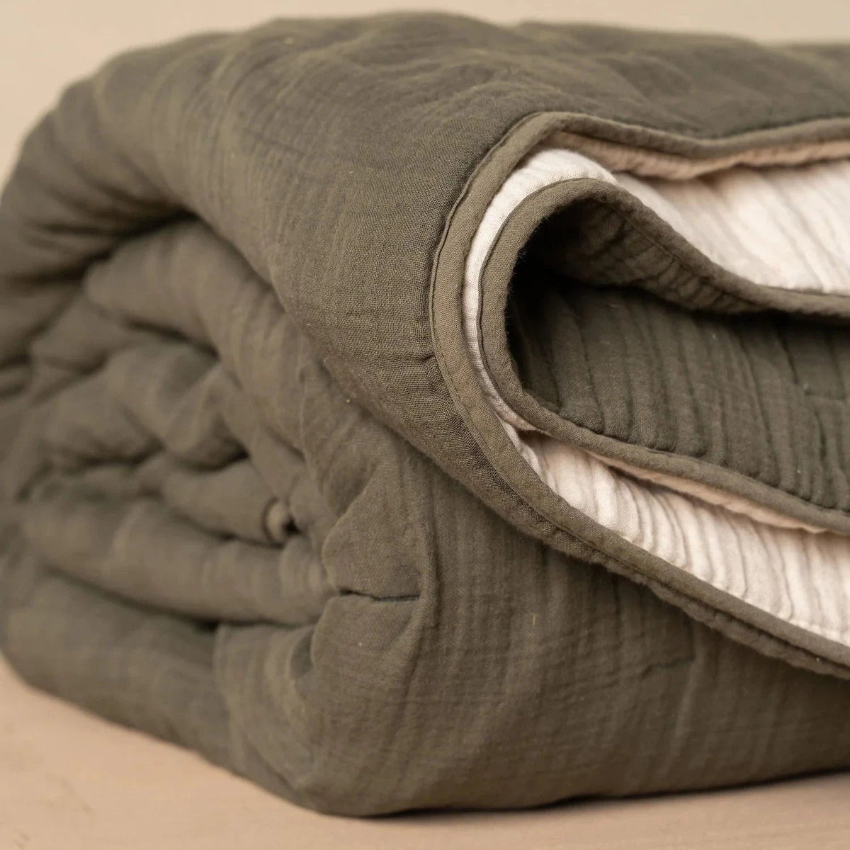 BeddingQuilted Bed Cover - Olive - Dekor Butik