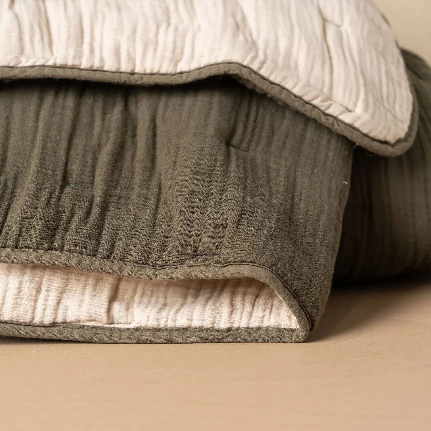 BeddingQuilted Bed Cover - Olive - Dekor Butik