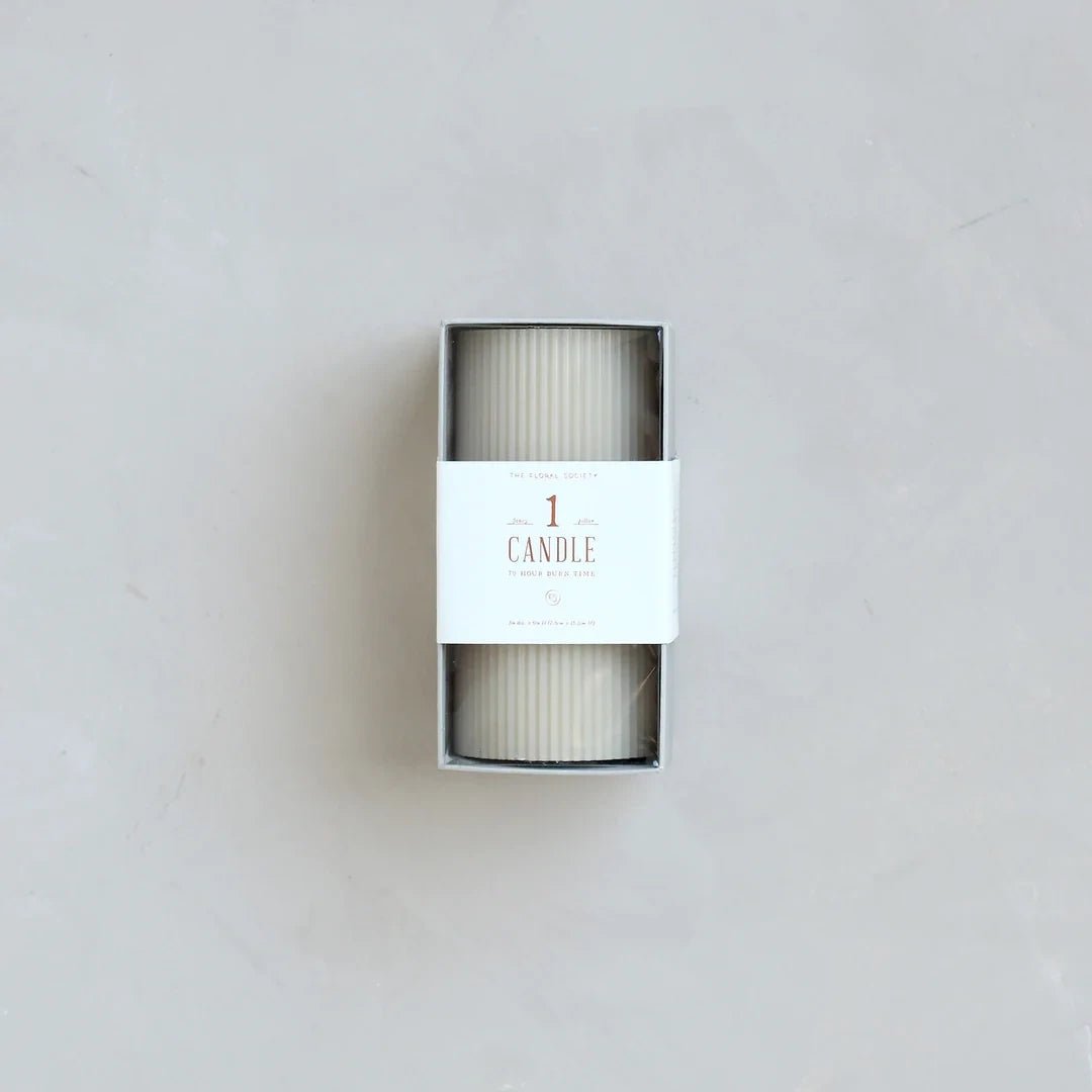 DecorRibbed Pillar Candle - Dekor Butik