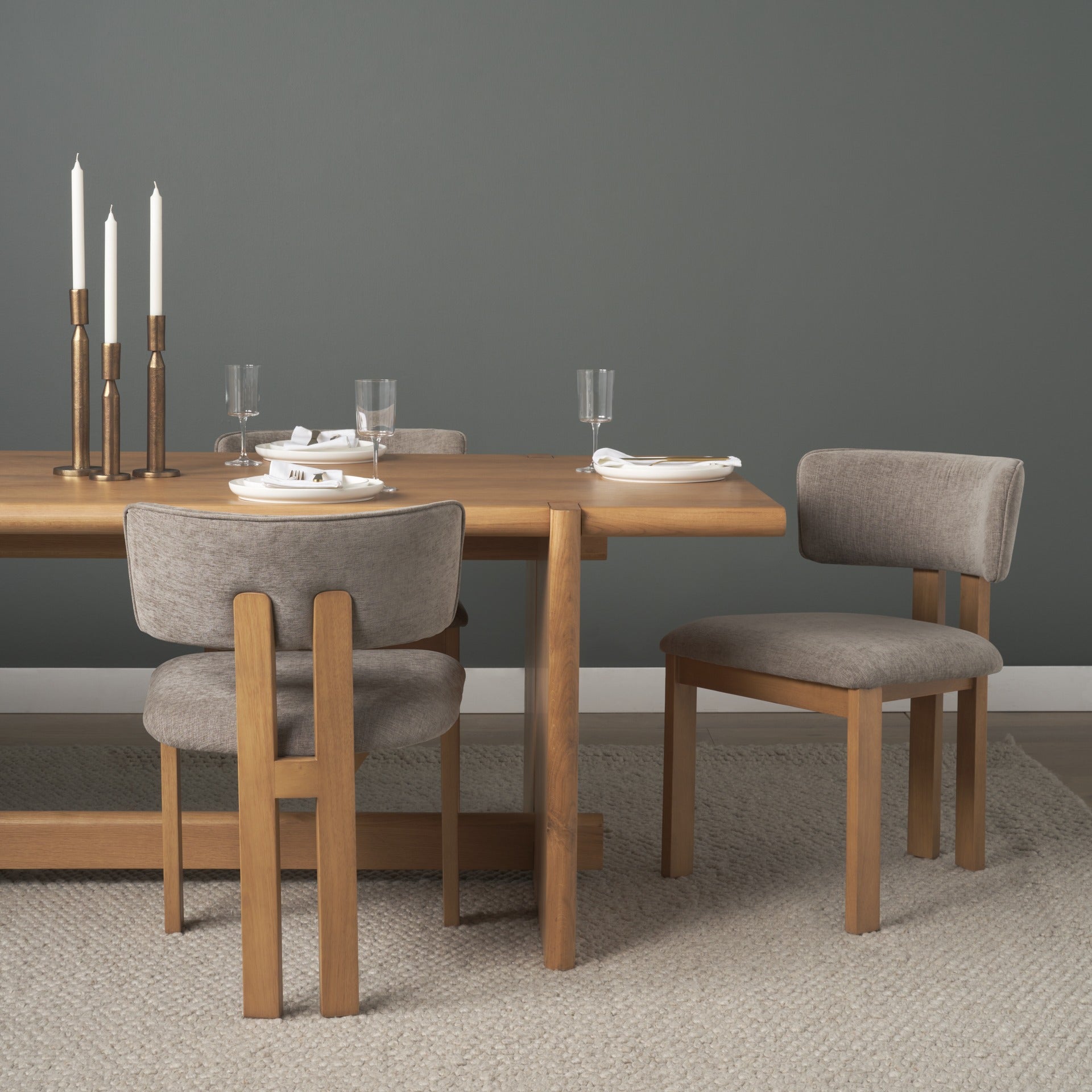 Soho Curve Tripod Dining Chair - Dekor Butik