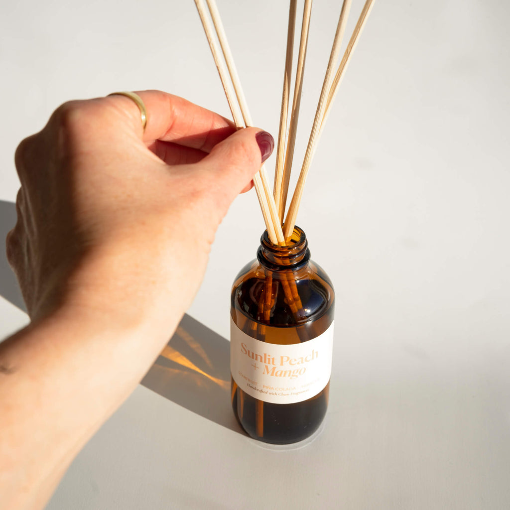 Reed DiffusersSunlit Peach + Mango Reed Diffuser - Dekor Butik
