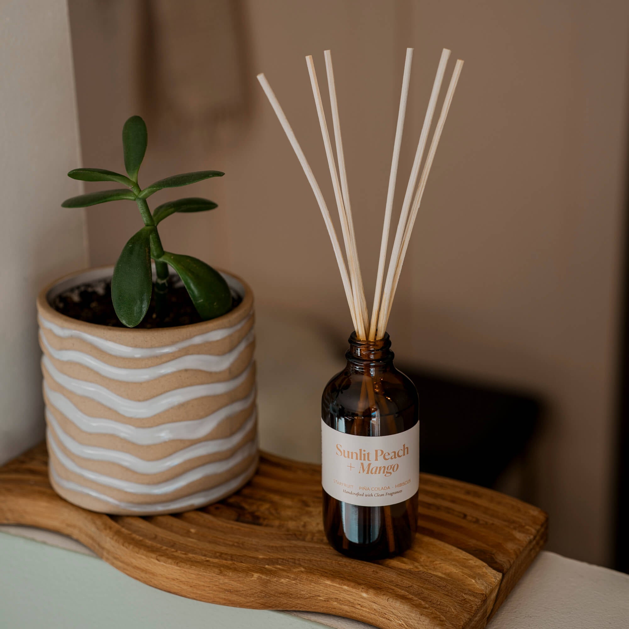 Reed DiffusersSunlit Peach + Mango Reed Diffuser - Dekor Butik