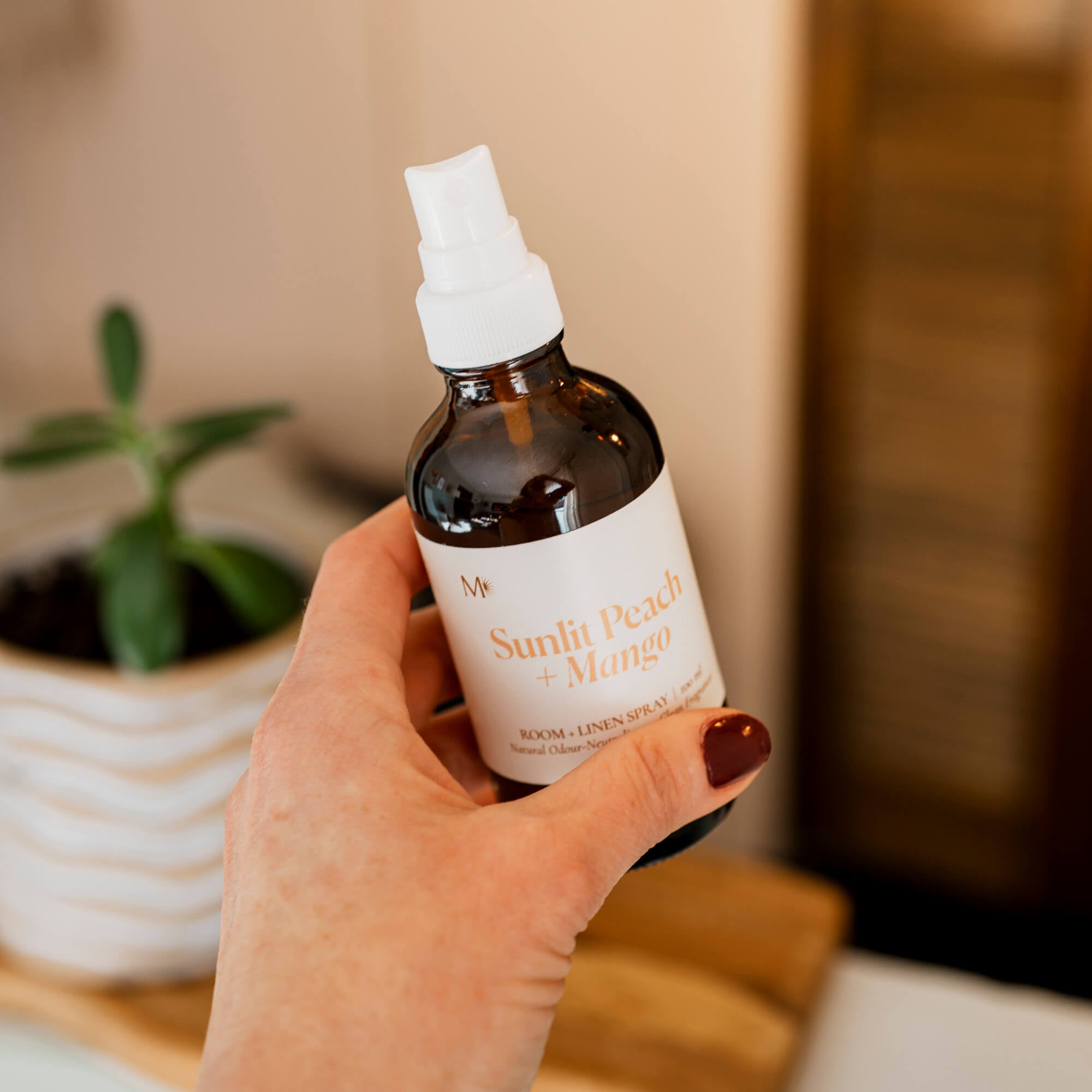 Room & Linen SpraySunlit Peach + Mango Room and Linen Spray - Dekor Butik