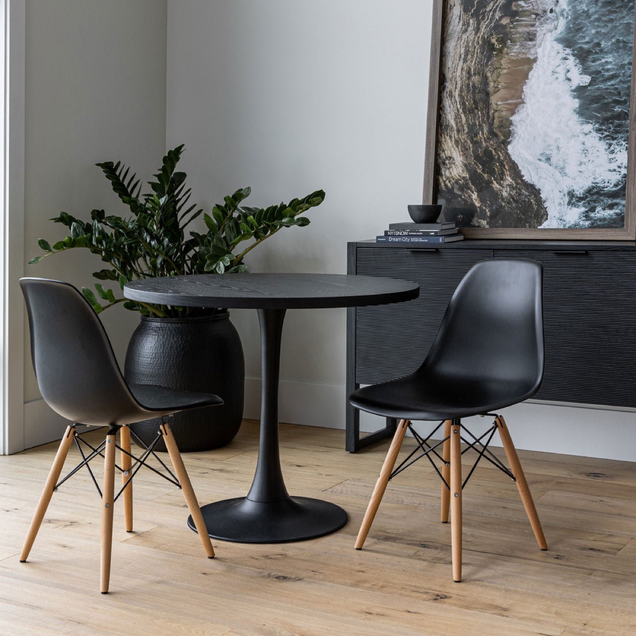baseSurface Pedestal Dining Table - Black - Dekor Butik