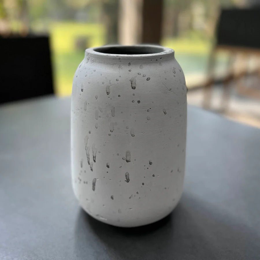 Taxco Medium Vase - Antique White - Dekor Butik