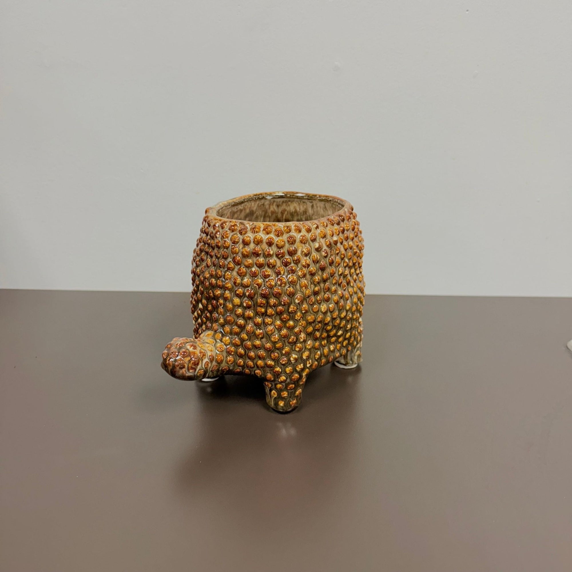 Vases & JarsTortoise Pot - Dekor Butik