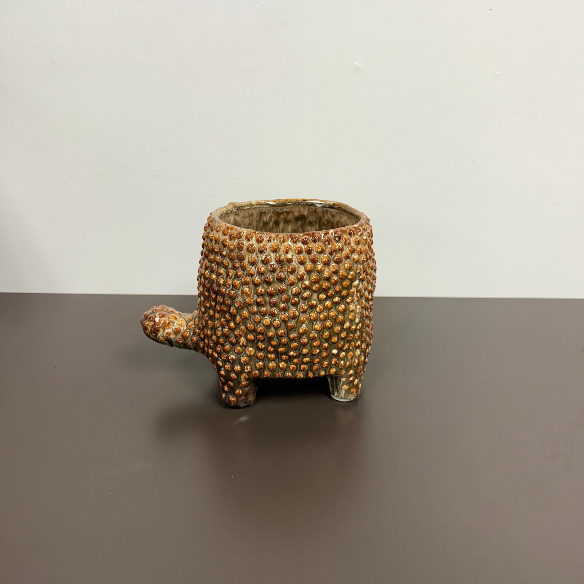 Vases & JarsTortoise Pot - Dekor Butik