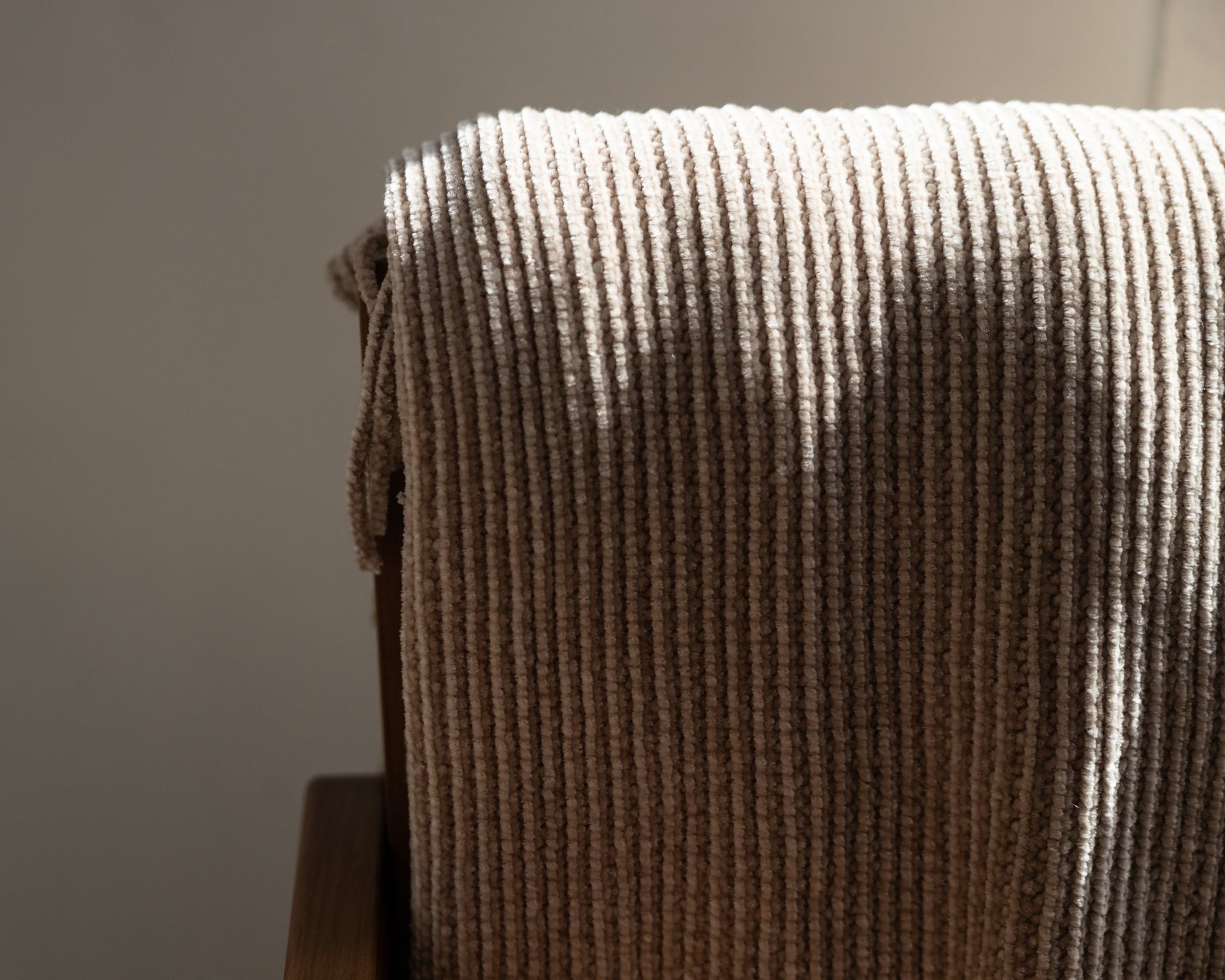 Throw BlanketsUltra Soft Taupe Chenille Throw Blanket 50"x 60" - Dekor Butik
