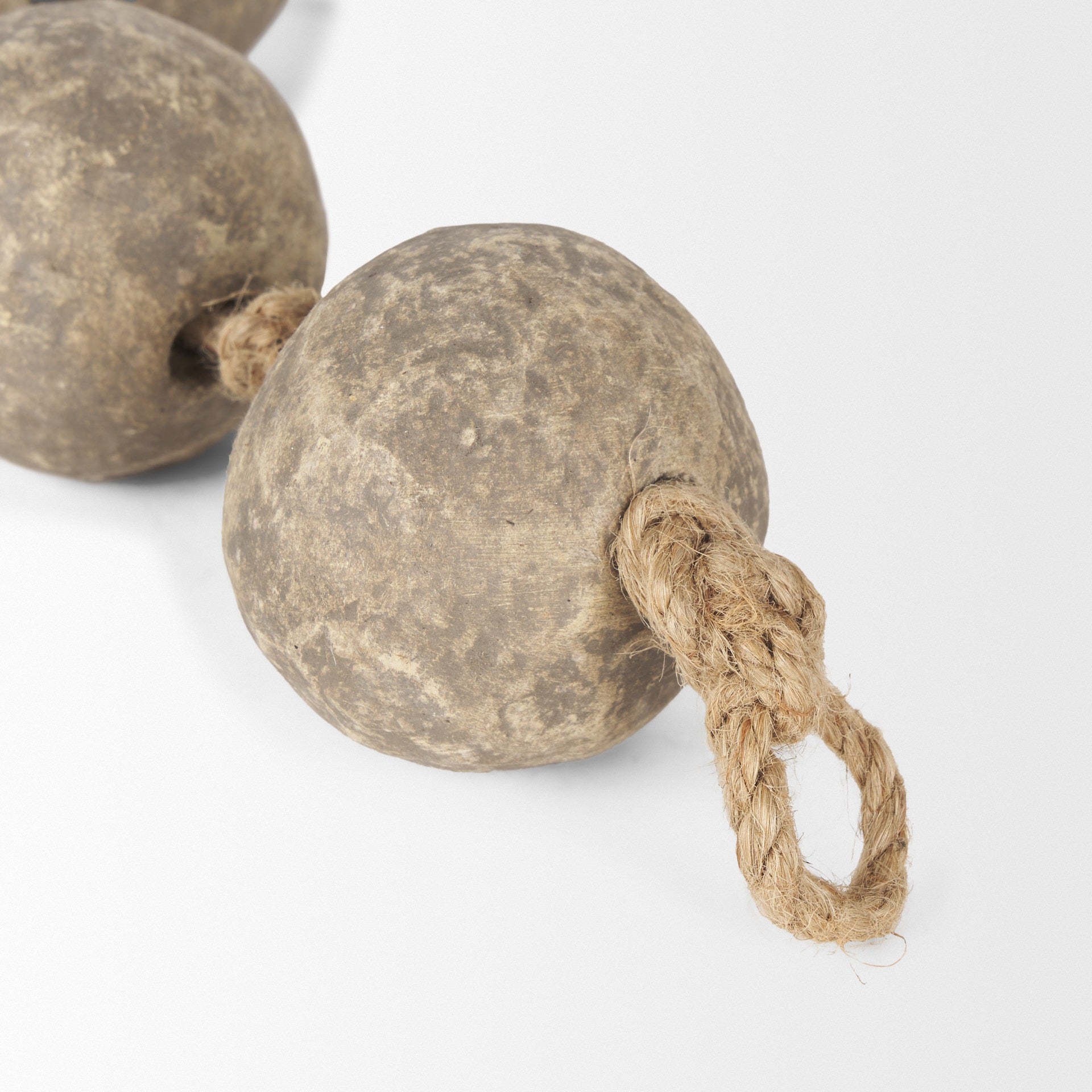 Varamala Dark Beige Paper Mache Sphere Garland - Dekor Butik