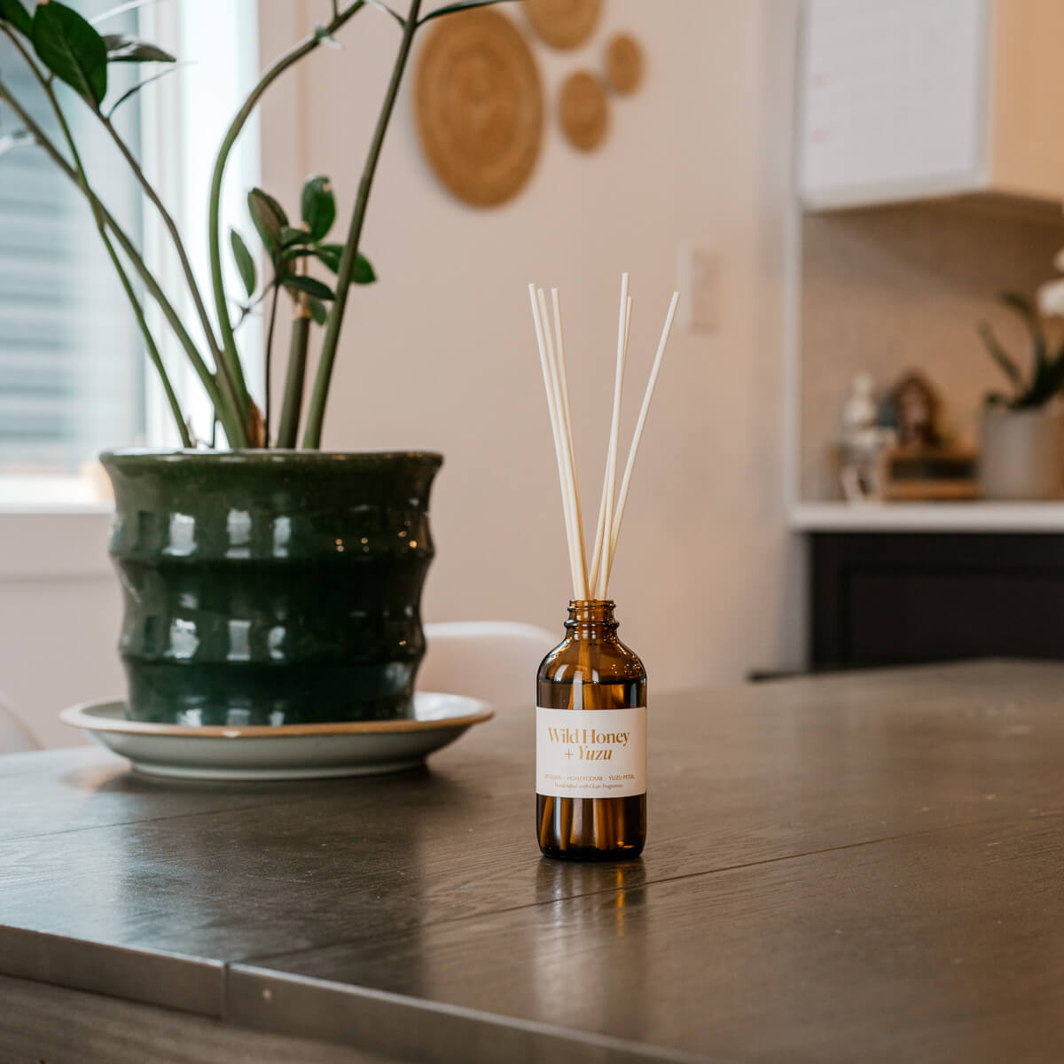 Reed DiffusersWild Honey + Yuzu Reed Diffuser - Dekor Butik