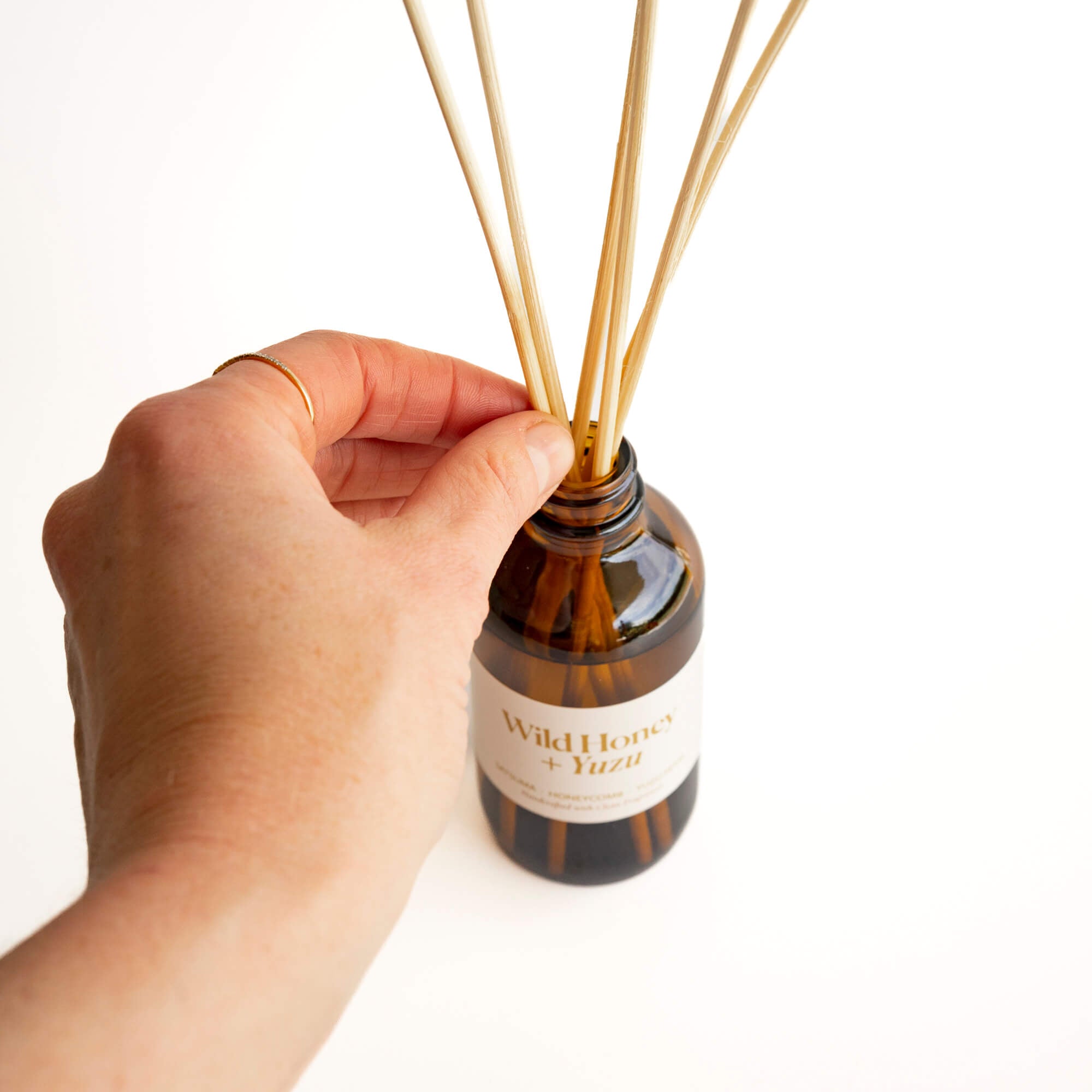 Reed DiffusersWild Honey + Yuzu Reed Diffuser - Dekor Butik