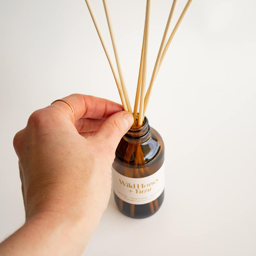 Reed DiffusersWild Honey + Yuzu Reed Diffuser - Dekor Butik