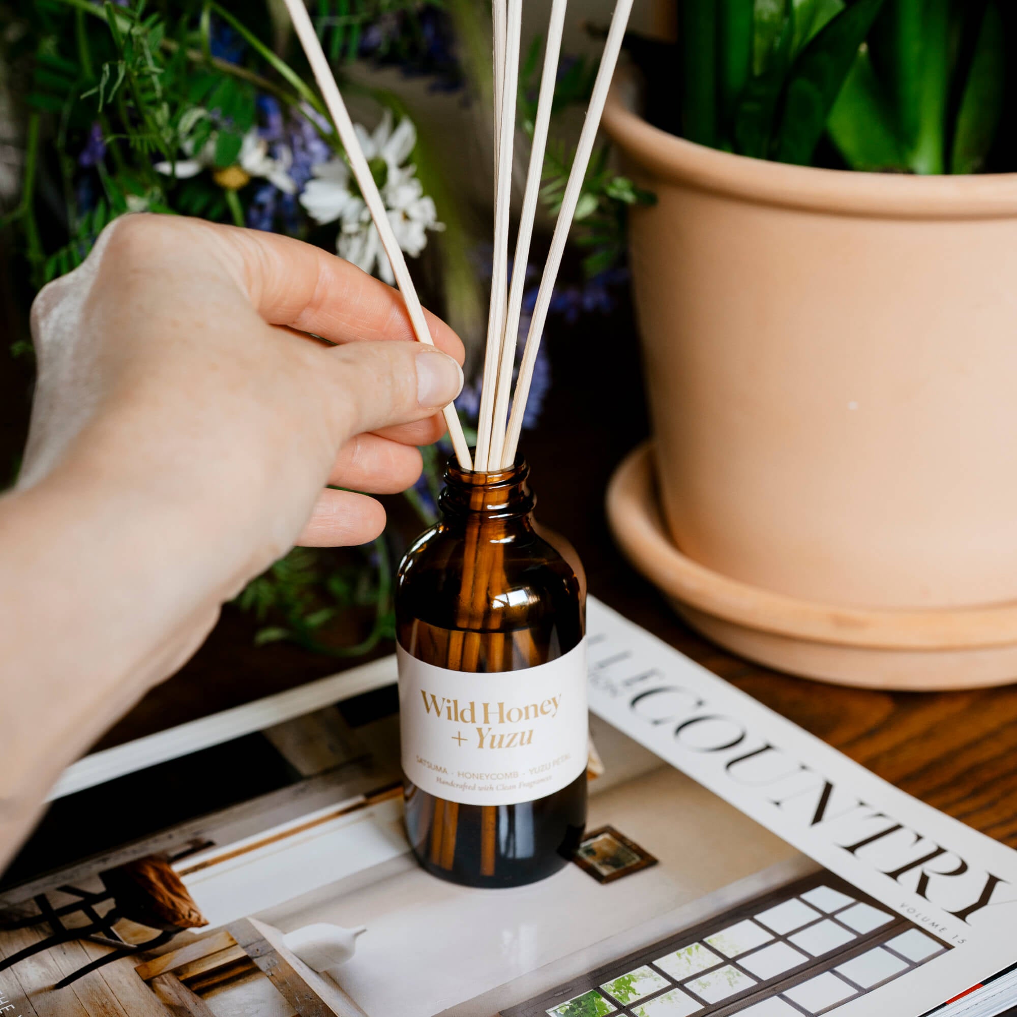Reed DiffusersWild Honey + Yuzu Reed Diffuser - Dekor Butik